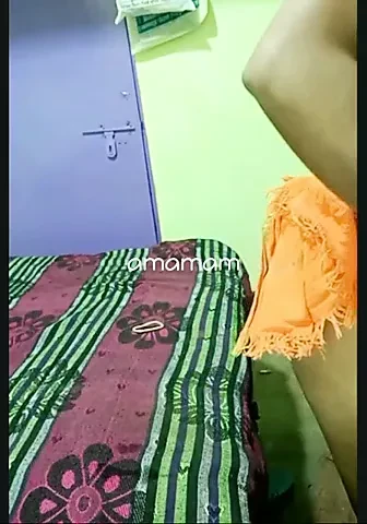 Desi Girl fucking in the bedroom