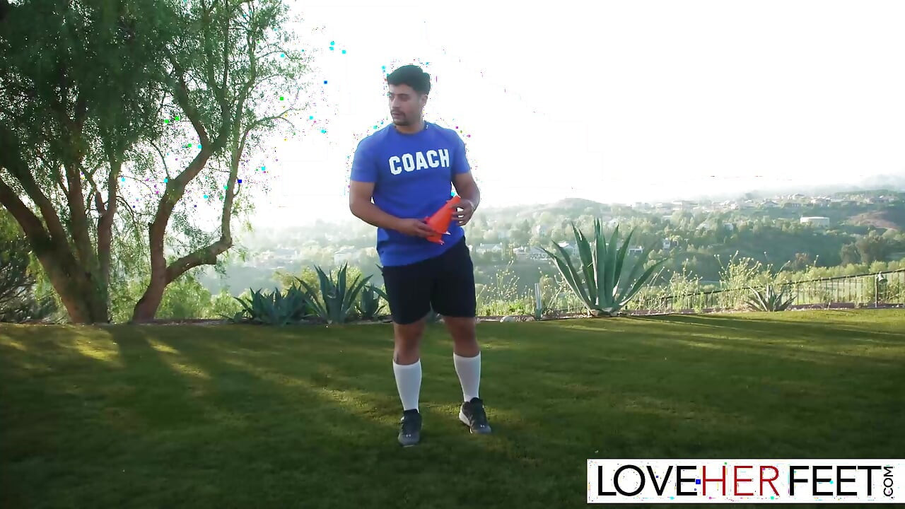 Outdoor Cock Riding With Athletes Dave Candle And Lana Gee