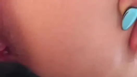 Seks anal ganas setelah liburan - cewek semok latina dientot gaya cowgirl dan gaya doggy sampai mengerang keenakan - pov