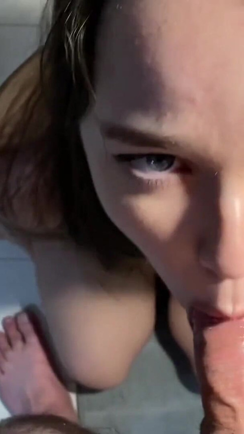 My stepmom is stuck in the washing machine again. Helped her have an orgasm. | Clip 2