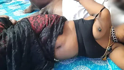 Hintli Üvey Anne Seks Zevki Için Oğlanı Baştan Çıkarıyor