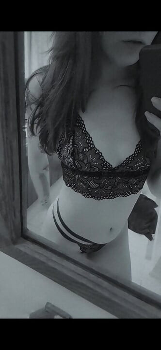Sexy Lingerie Gitl Squirting so Hard Extreme Squirting