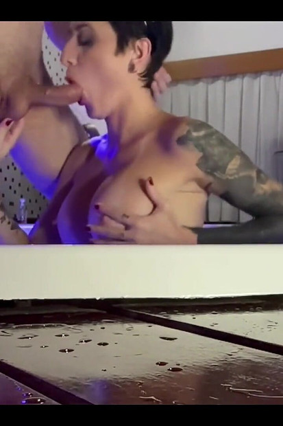 Cris Bathory Getting Fucked in the Hot Tub