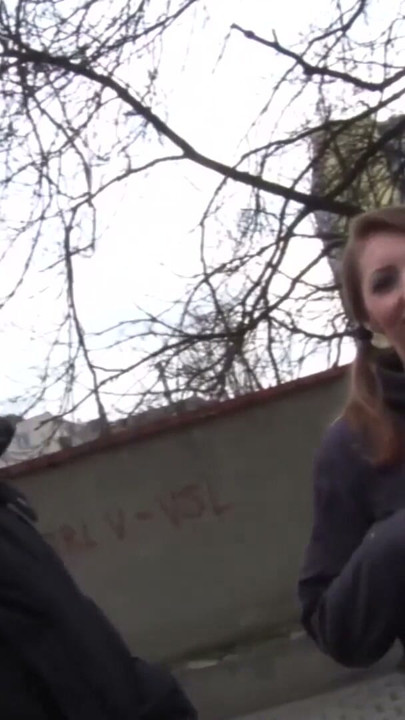 Jenica im Bumsbus abgeschleppt und entjungfert | Clip 1