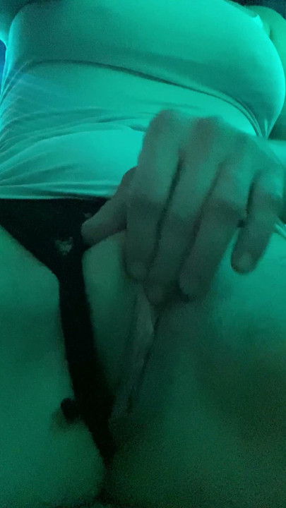 Güzel ve sulu milf amı