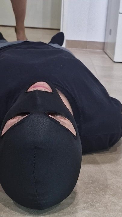 浮気した妻が精液でいっぱいの膣を持って帰宅、カッコウの清掃 クリームパイ |クリップ1