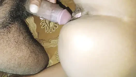 Tante seksi india dientot gaya doggy habis-habisan sama kontol besar sampai mengerang keenakan