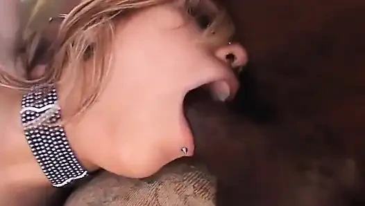 Горячая девушка получает массивные члены в ее тугие дырки после их отсоса