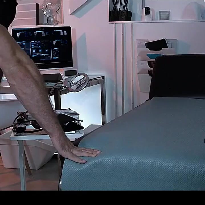 Twinkpop - the Flash a Gay XXX Parody Part 3