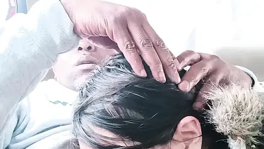 Азиатская уличная проститутка делает минет в машине - Рискованно у дороги, глубокая глотка и глотание и милфа