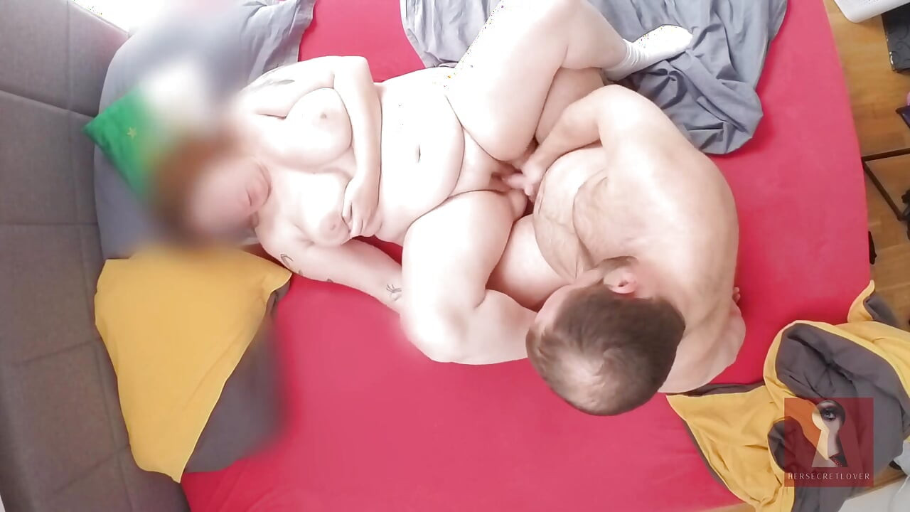 Zamontował Kamerę, a Następnie Zamontował Mnie... Z Mężem Tuż Pod Nami