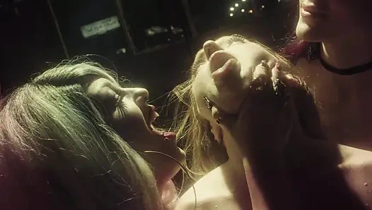 108 Minuten geile schlampen - Visionen: Luna Luxxx - kompletter All-girl-film