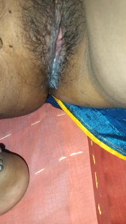 Bhabhi Ki Chut Mein Mera Wite Birya | Clip 1