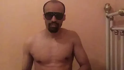 Meraktan izlemeye başlıyorsun, ama sona ermeden durmak imkansız olabilir
