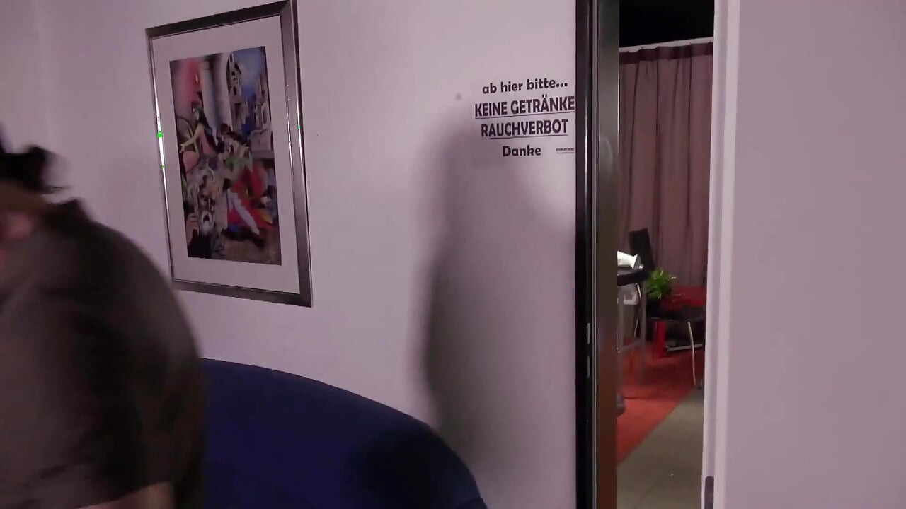 Jalang seksi suka gaya doggy!