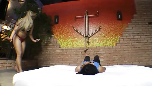 atla çılgın atlıyor - harika seksi kızlar ve seksi güçlü
