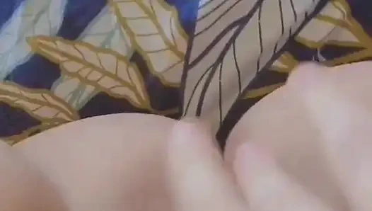 Я трясу своей задницей и киской