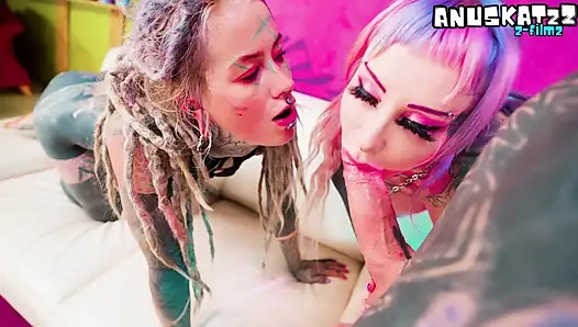 FFM anal üçlü grup seks büyük yarak sahte göğüsleri ve ateşli alternatif porno yıldızlarını mahvediyor