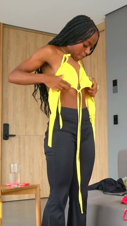 Hot hip hop dancer twerks on casting agent big cock to get the job | Clip 1