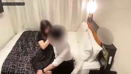 Süße süße f-cup Return: eine verspielte schönheit, die von outdoor-necken zu wiederholtem tiefem vergnügen steigt