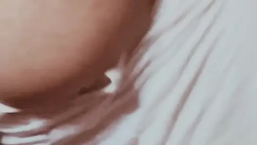 Komşuyla edepsizce konuşma ve eğlence