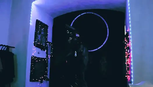 Nyonya eva lateks fetish sepatu bot kulit lengkap domina berseragam bdsm kink milf hot