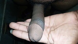 インドの村の少年の巨根
