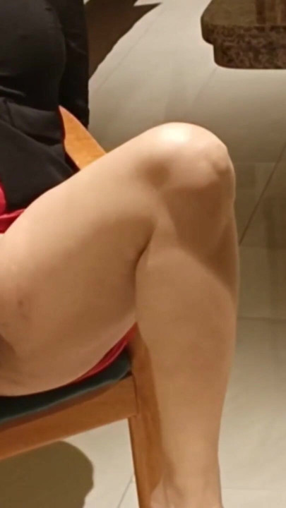 The hot wife starts touching her fat pussy in front of the mirror, gets excited and reaches orgasm. | Clip 1