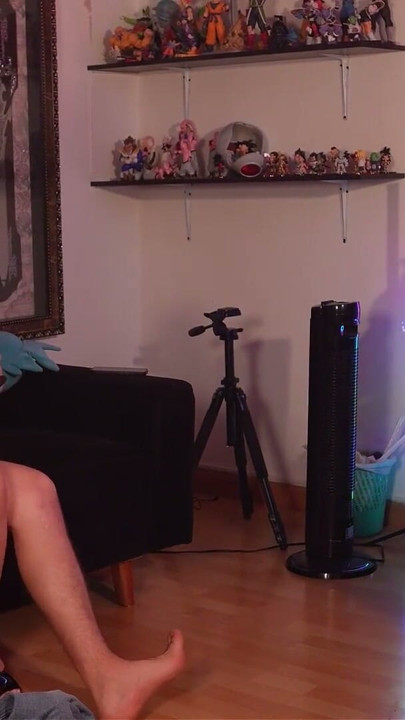 I get fucked by my gamer friend's boyfriend in her setup while she plays on the computer | Clip 2