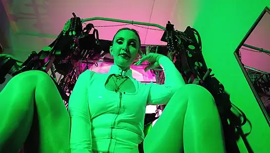 Dominatrix Eva Lateks Solo Facesitting Femdom Külot Büyük Göt MILF BDSM Fetiş Sıcak Topuklu Gonzo Beyaz Pvc Elbise