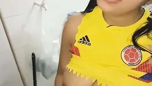 Evimde kız arkadaşımla seks