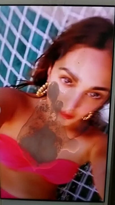 Kiara advani cumtribute
