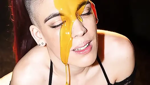Honey ile damlıyor