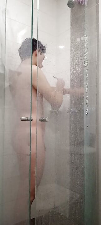 Big Dick Ducha Gym Hairy Bush Jerking off Cum in Mirror