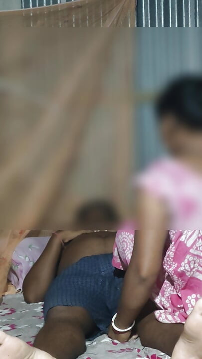 Des village và Desi bhabhi