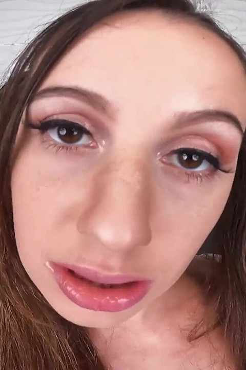 음란한 브래트 Ashlynn Taylor의 신음과 비명 POV 자위