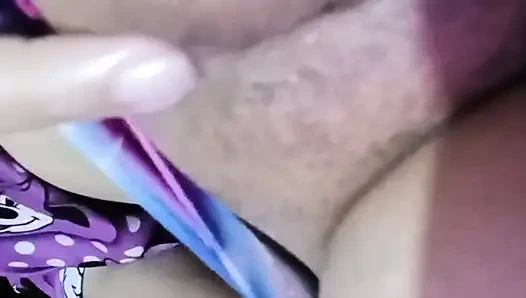 Моя соседка прислала мне видео, на котором видно все, в том числе ее большие груди