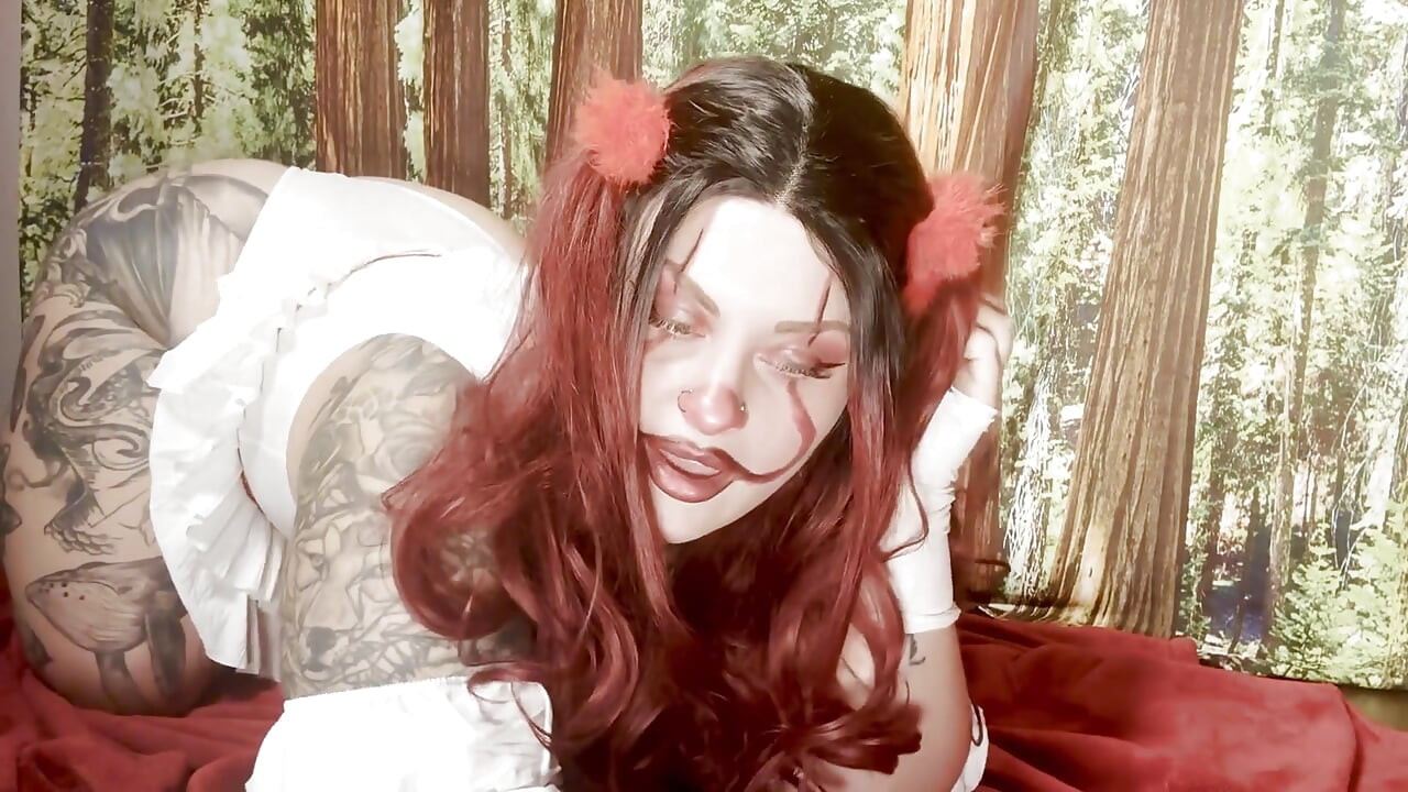 Pennywise फुहार छोड़ती है: मुझे अपने लंड से नष्ट कर दो