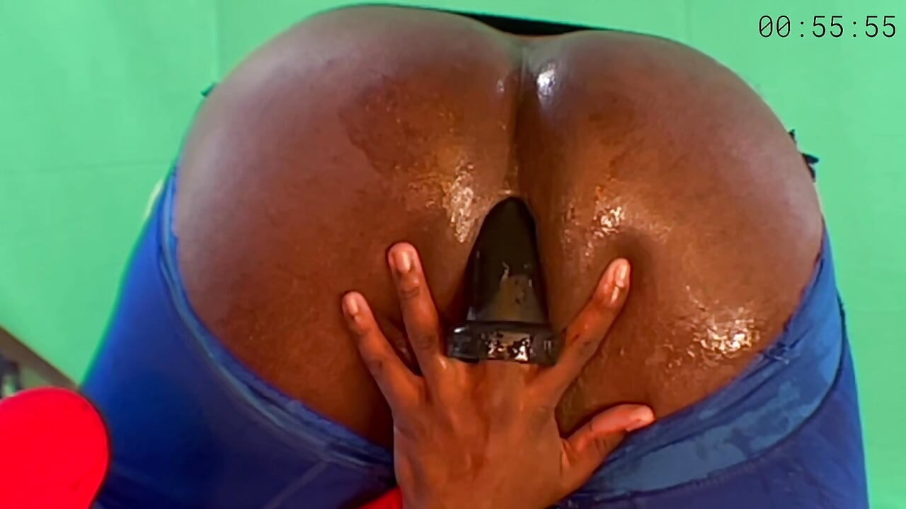 Stuffing Toys in my Big Round Butt - Lost Footage (Vol.1 Part 1)