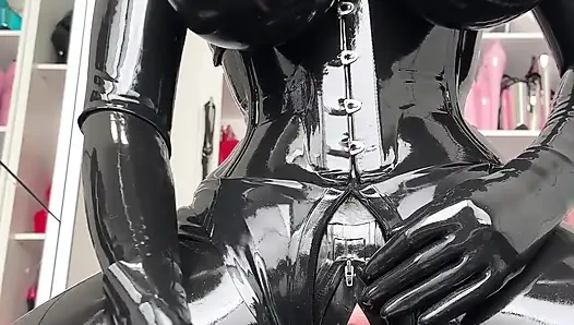 Mari kita lakukan hal-hal bersama dengan karet berat