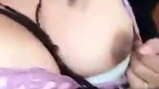 Tetas latinas