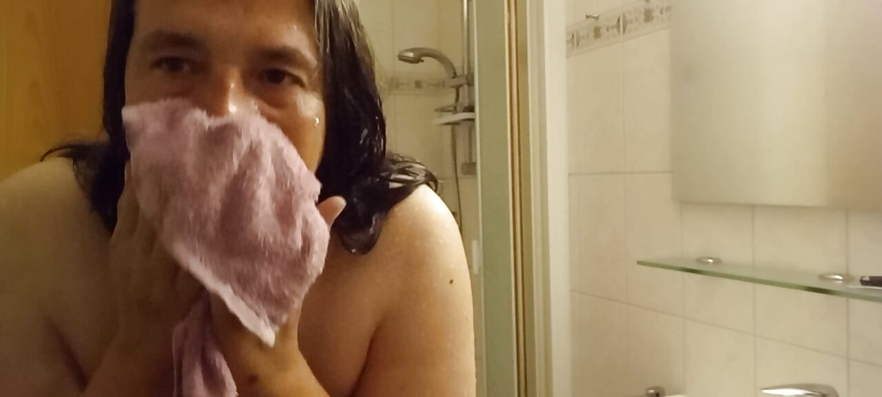 Moden MILF viser hva andre skjuler