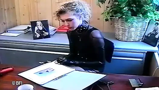 Kuir dominan dan lateks 2 - karet dan es.