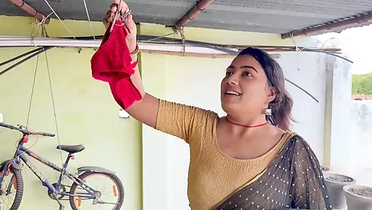 I went to bhabhi’s house during summer vacation and enjoyed a lot with my lovely bhabhi, Full Hindi Viral Video