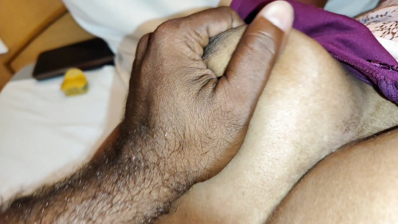 Tamil divorced aunty