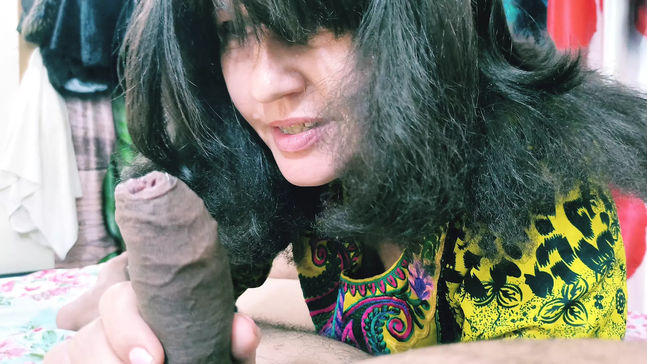 Amateur-MILf-frau mit großem schwarzem schwanz