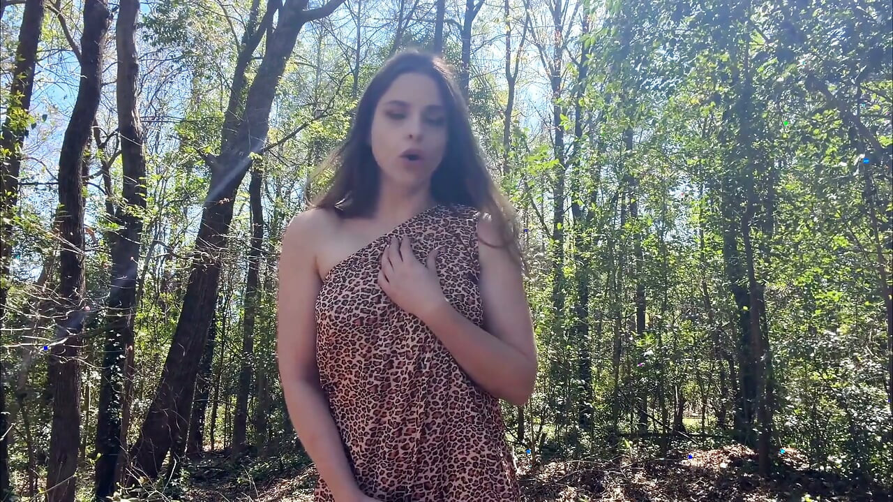 Burping Cave Girl Kat Snow 4K
