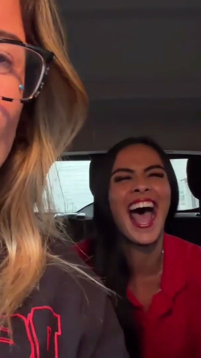 The Brazilian gas station attendant accepted to be a porn actress and showed her breasts in the moving car | Clip 1