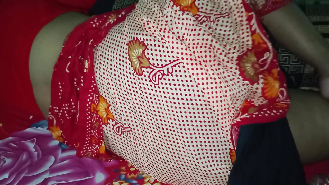 Zgodna tetka sa desi Bangla prvi put