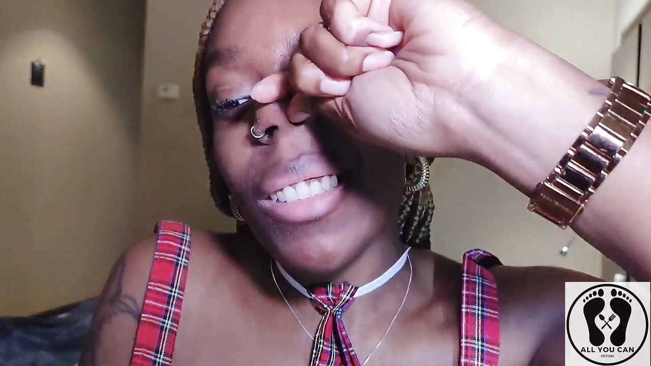 Fetish Ebony Bug Nose Picking Nostrils Snots Lick Them